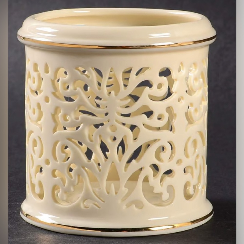 Lenox Illuminations Collection 2"‎ Pierced Votive Candleholder. Discontinued.
